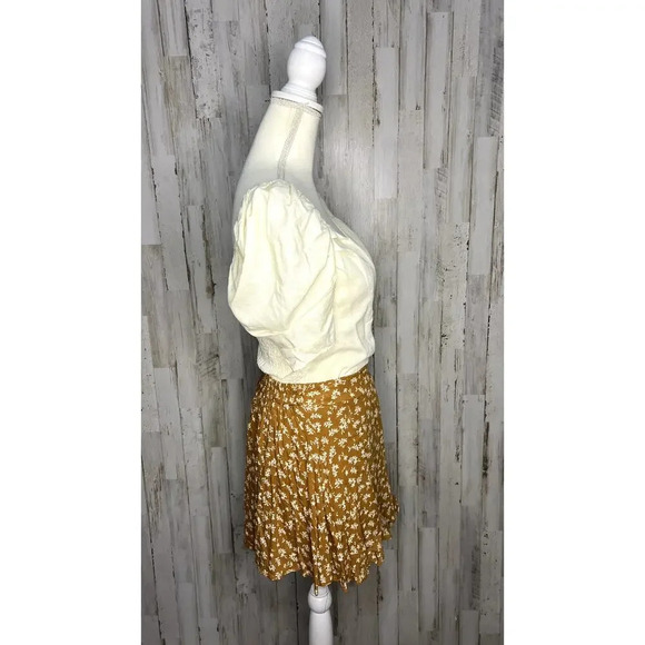 Vestique Women's Yellow Floral Ruffle Wrap Skort Size Small Summer Casual - Picture 7 of 9